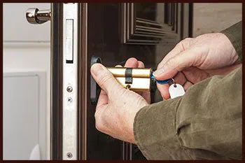Usa Locksmith Service Surprise, AZ 623-687-3767 - 3-locksmith-key-service